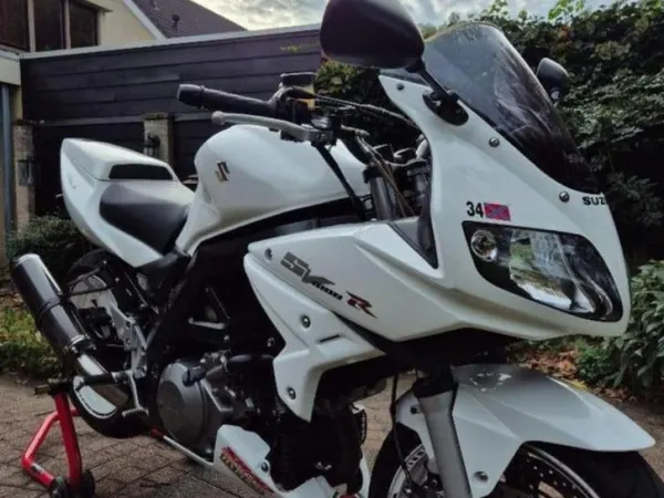 2005 Suzuki sv1000s - € 2.400 (1/1)