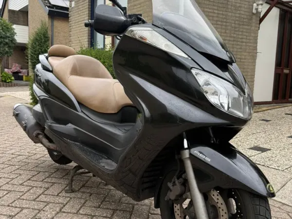 2009 Yamaha Majesty 400 - €2,000 · Bidding (1/1)