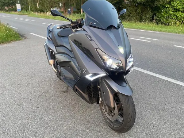 2013 Yamaha T-Max 530 2013 - € 6.999 (1/1)
