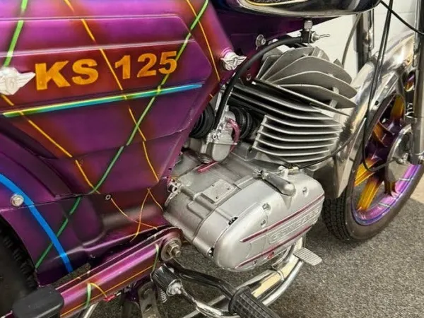 Year unknown Zündapp 517 125 cc Special Paint-Uniek exemplaar! - €8,750 · Bidding (1/1)