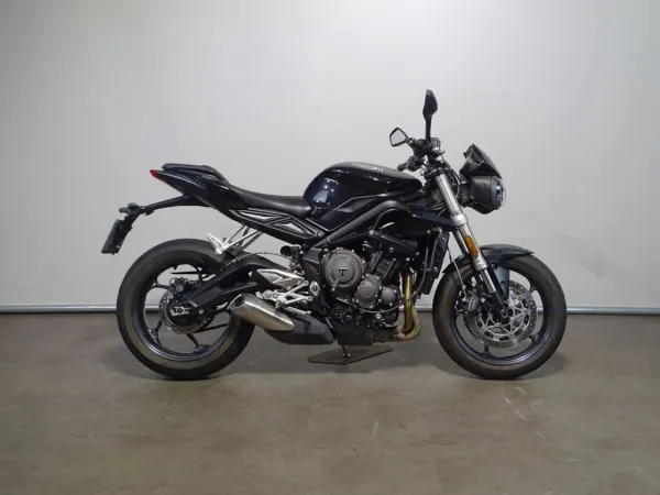 2018 Triumph Street Triple S A2 - €7,190 (1/1)