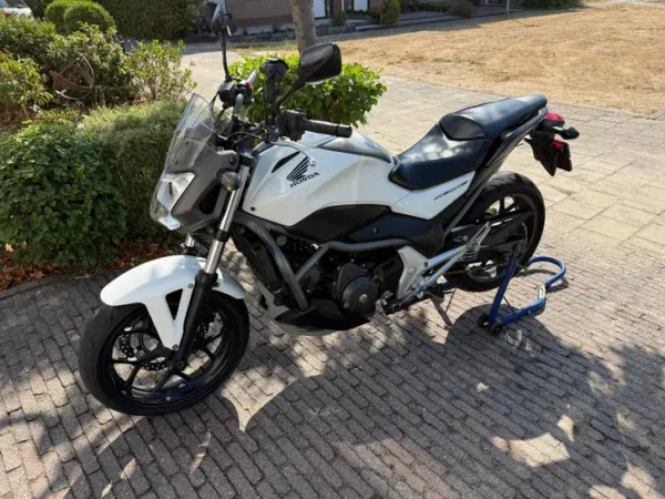 Bouwjaar onbekend Honda NC 700 S - € 3.150 · Bieden (1/1)