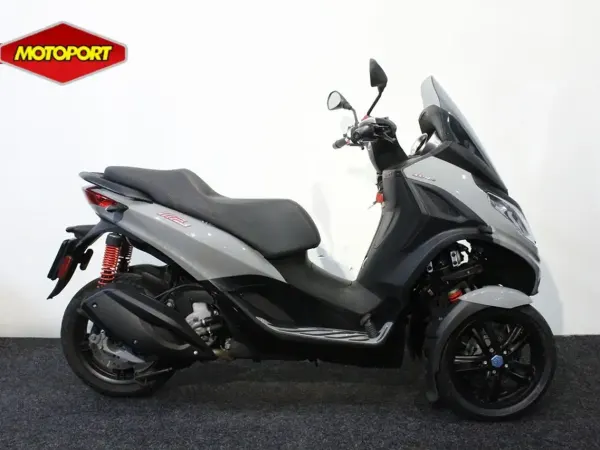 2020 Piaggio MP3 300 - € 6.495 (1/1)