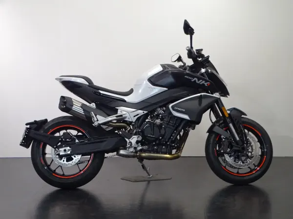 2025 Cfmoto 800 NK - €9,299 (1/1)
