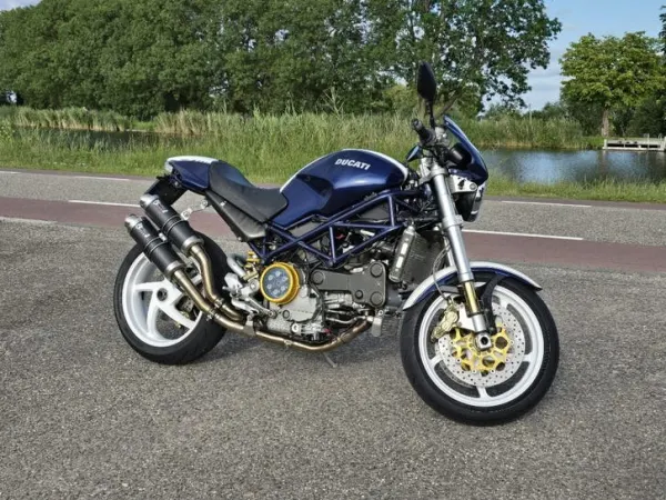 2004 Ducati Monster S4R 2004 - €4,450 · Bidding (1/1)