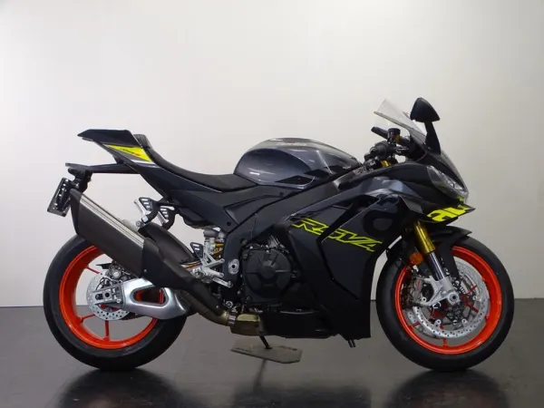 2025 Aprilia RSV 4 1100 - €22,490 (1/1)