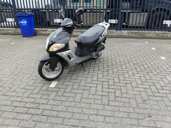Bouwjaar onbekend Peugeot Sum-up 125 - € 750 (1/1)