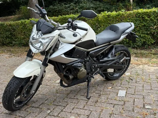 Year unknown Yamaha XJ 6 - €4,000 (1/1)