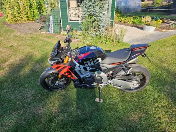 Year unknown Aprilia Tuono V4 1100 - €19,995 · Bidding (1/1)