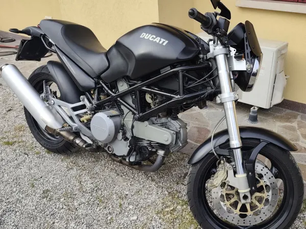 2003 Ducati Monster 620 Dark - € 3.950 (1/1)