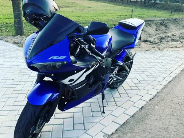 2003 Yamaha YZF R6 - Bidding (1/1)