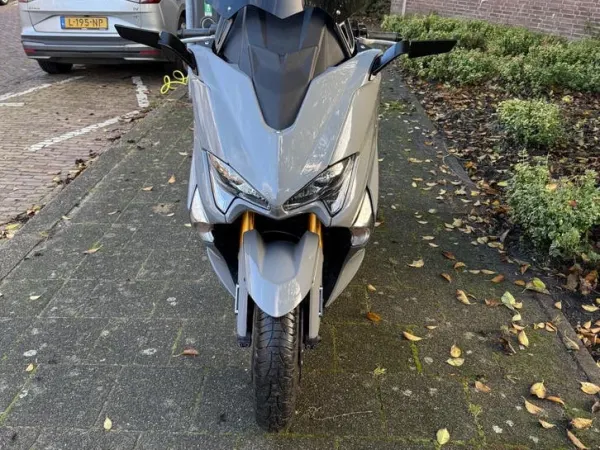 Bouwjaar onbekend Yamaha Tmax - € 8.999 (1/1)
