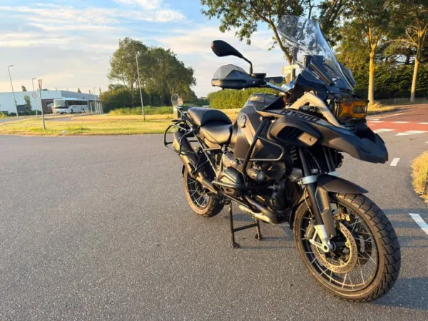 Year unknown BMW R1200GS Adventure LC 2015 met Veel opties! Full Black - €10,950 · Bidding (1/1)