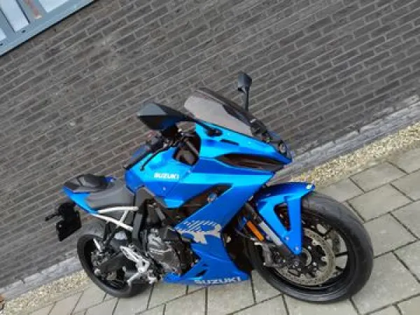 2026 Suzuki GSX-8R - € 10.250 (1/1)