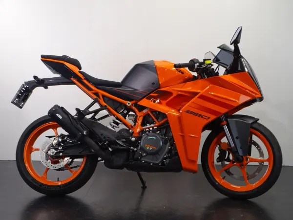 2024 KTM RC 390 - € 8.340 (1/1)