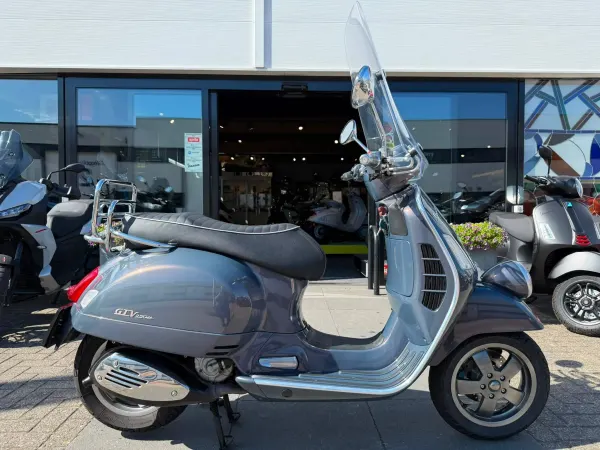 2006 Vespa GTS 250 i.e. - € 3.950 (1/1)
