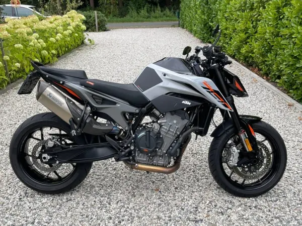 Year unknown KTM 790 Duke L - €8,300 · Bidding (1/1)