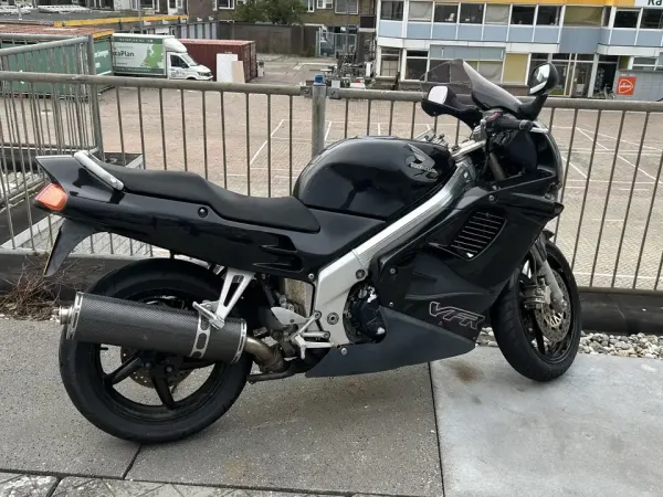 1995 Honda VFR 750 - € 1.250 (1/1)