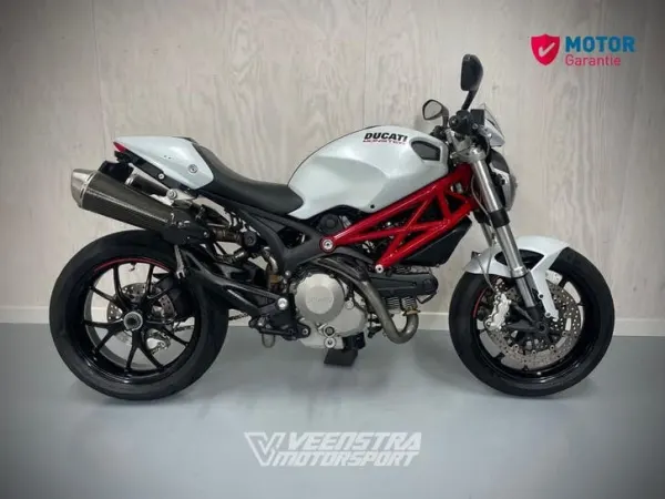 Year unknown Ducati Monster - €4,695 · Bidding (1/1)