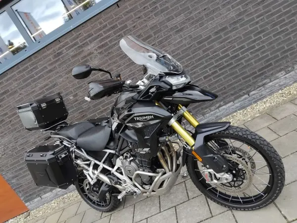 2022 Triumph Tiger 1200 Rally Pro - € 15.990 (1/1)