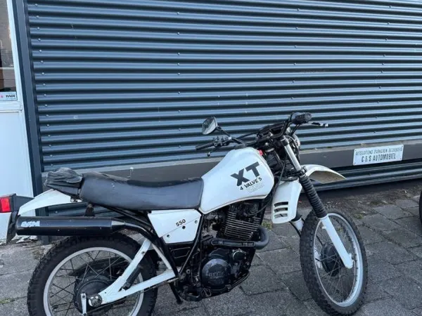 1982 Yamaha XT 550 - Bieden (1/1)