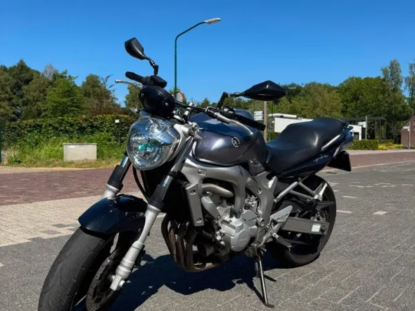 2006 Yamaha FZ 6 - €2,599 · Bidding (1/1)