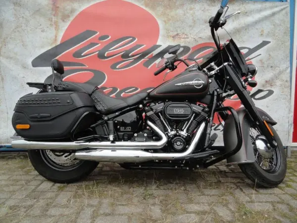 2018 Harley-Davidson Heritage Classic 2018 M8 - € 17.500 · Bieden (1/1)