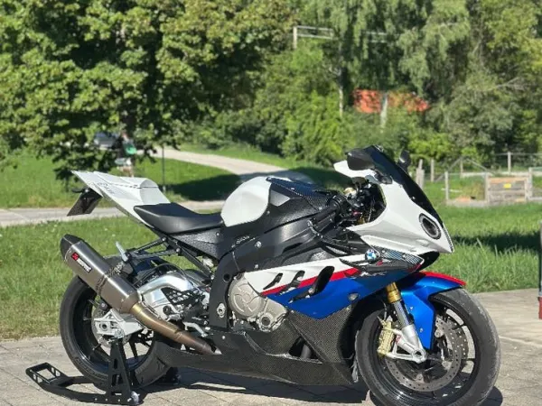 2010 BMW S 1000 RR - €13,500 · Bidding (1/1)