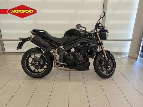 2015 Triumph Speed Triple 94 (bj 2015) - € 10.290 (1/1)