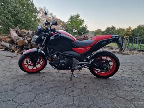 2018 Honda NC 750 SA-2018 - €7,250 · Bidding (1/1)