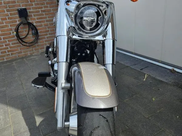2023 Harley-Davidson Fat Boy - € 26.500 · Bieden (1/1)