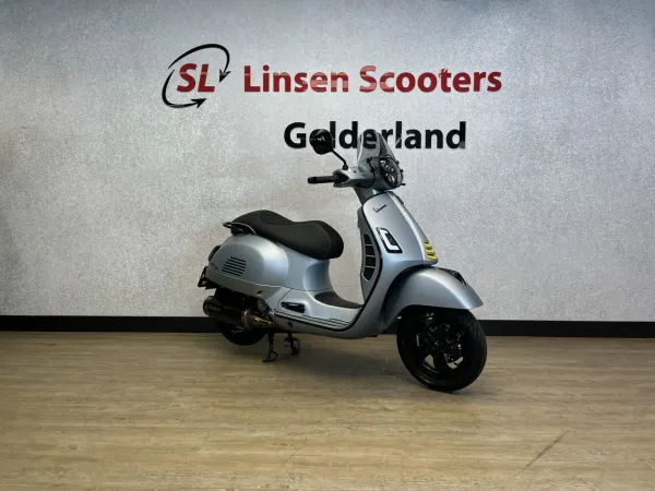 2019 Vespa GTS 300 HPE SuperTech Grigio Delicato - € 6.499 (1/1)