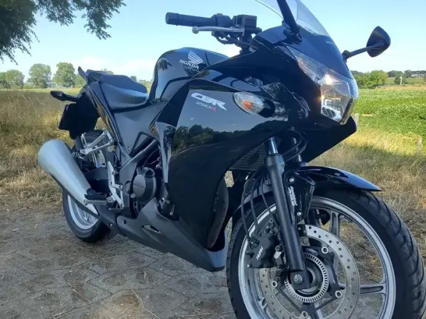 2011 Honda CBR 250 - € 3.300 (1/1)