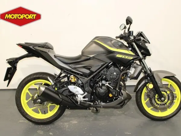 2017 Yamaha MT 03 - € 4.590 · Bieden (1/1)