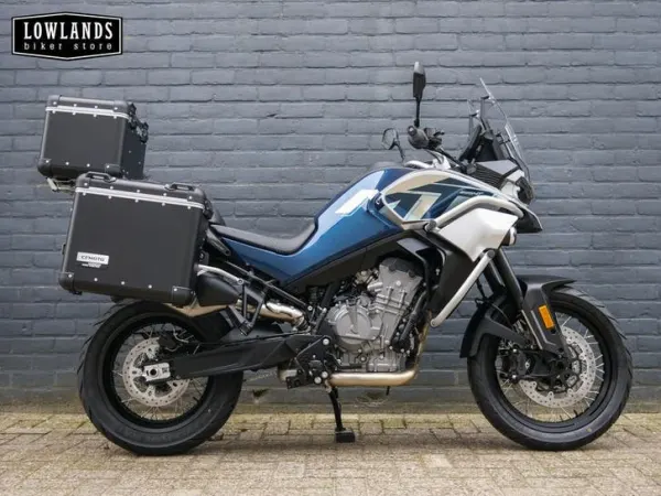 2025 Cfmoto 800 MT Sport GT (bj 2026) - € 10.399 · Bieden (1/1)