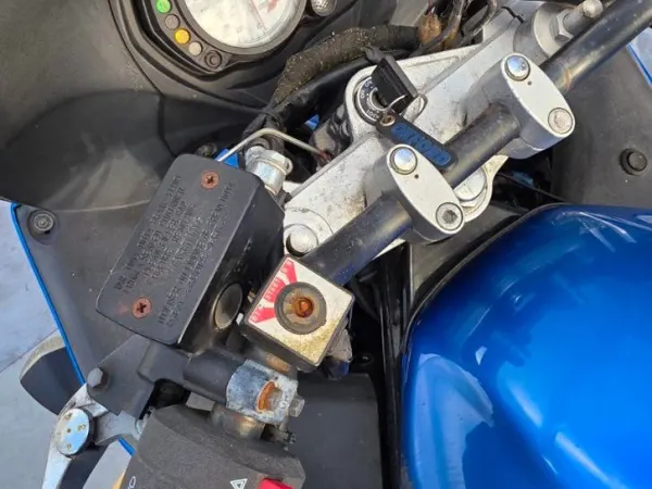 Year unknown Suzuki GSX 650 - Bidding (1/1)