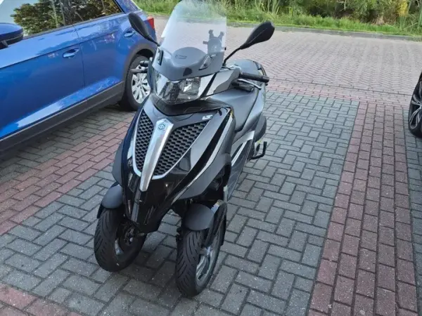 2013 Piaggio MP3 300 - € 2.795 (1/1)