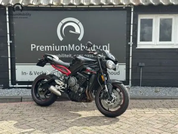 2018 Triumph Street Triple R - €6,950 (1/1)