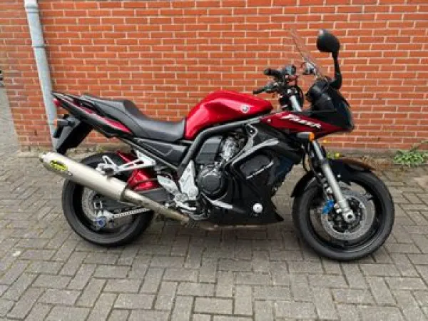 2006 Yamaha FZS 1000 Fazer - € 3.750 (1/1)