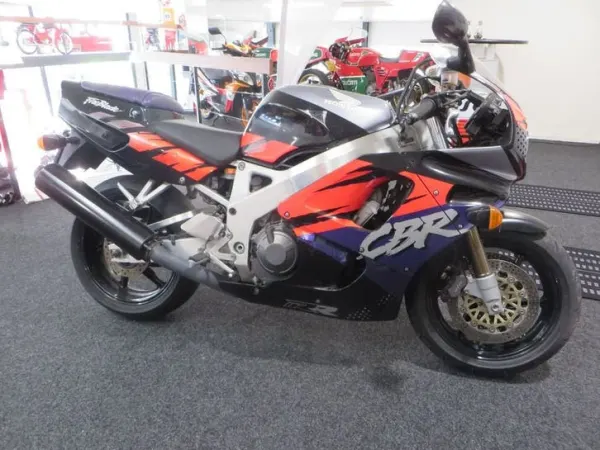 Year unknown Honda CBR 900 RR Fireblade (bj 1992) Km - €5,950 (1/1)