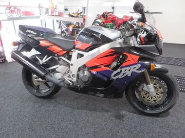 1992 Honda CBR 900 RR Fireblade - €5,950 (1/1)