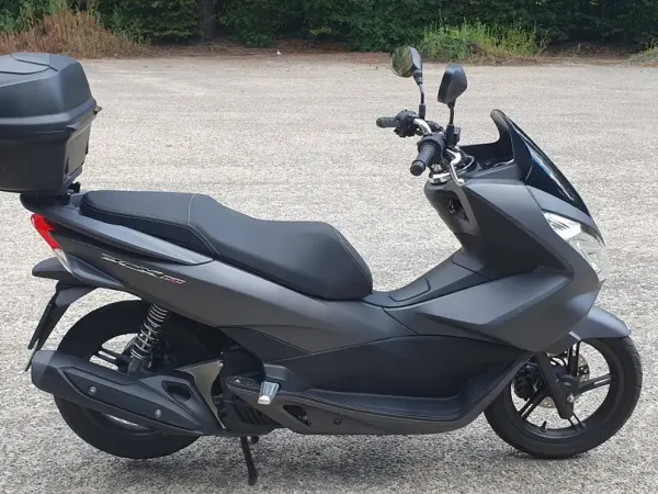 2016 Honda PCX 150 - € 2.850 (1/1)