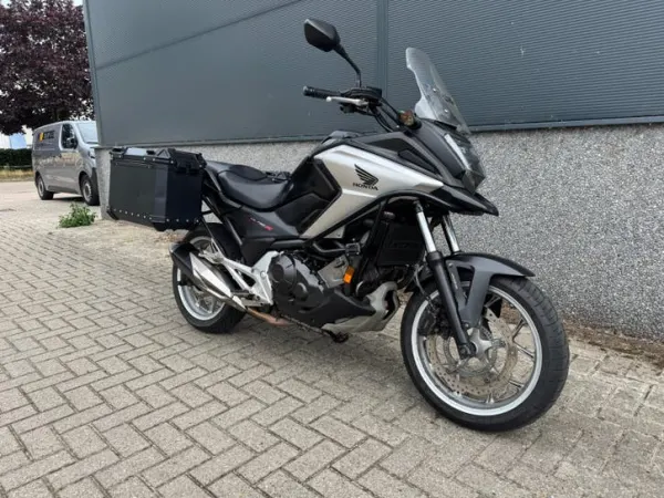 2018 Honda NC750X C-ABS (2018) (1ste eigenaar) - € 5.300 · Bieden (1/1)