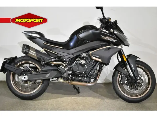 2024 Cfmoto 800 NK Advanced - € 7.999 · Bieden (1/1)