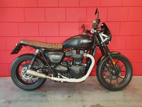 2017 Triumph Street Twin - € 7.490 (1/1)