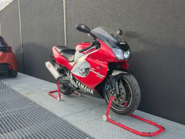 1997 Yamaha YZF 1000 - €2,800 (1/1)