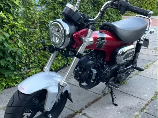 Bouwjaar onbekend Honda Dax 125 - € 3.995 · Bieden (1/1)