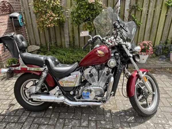 1989 Honda Shadow 750 - Bieden (1/1)
