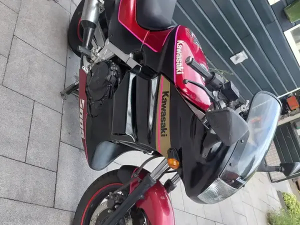 1994 Kawasaki GPZ 500 S - €650 (1/1)