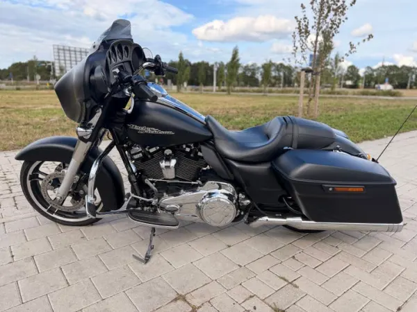2016 Harley-Davidson Street Glide - €19,975 (1/1)